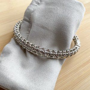 Kendra Scott Natalie Hinge Bangle In Silver M/L